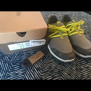 Olukai - Miki Sneaker / Trainer - NEW